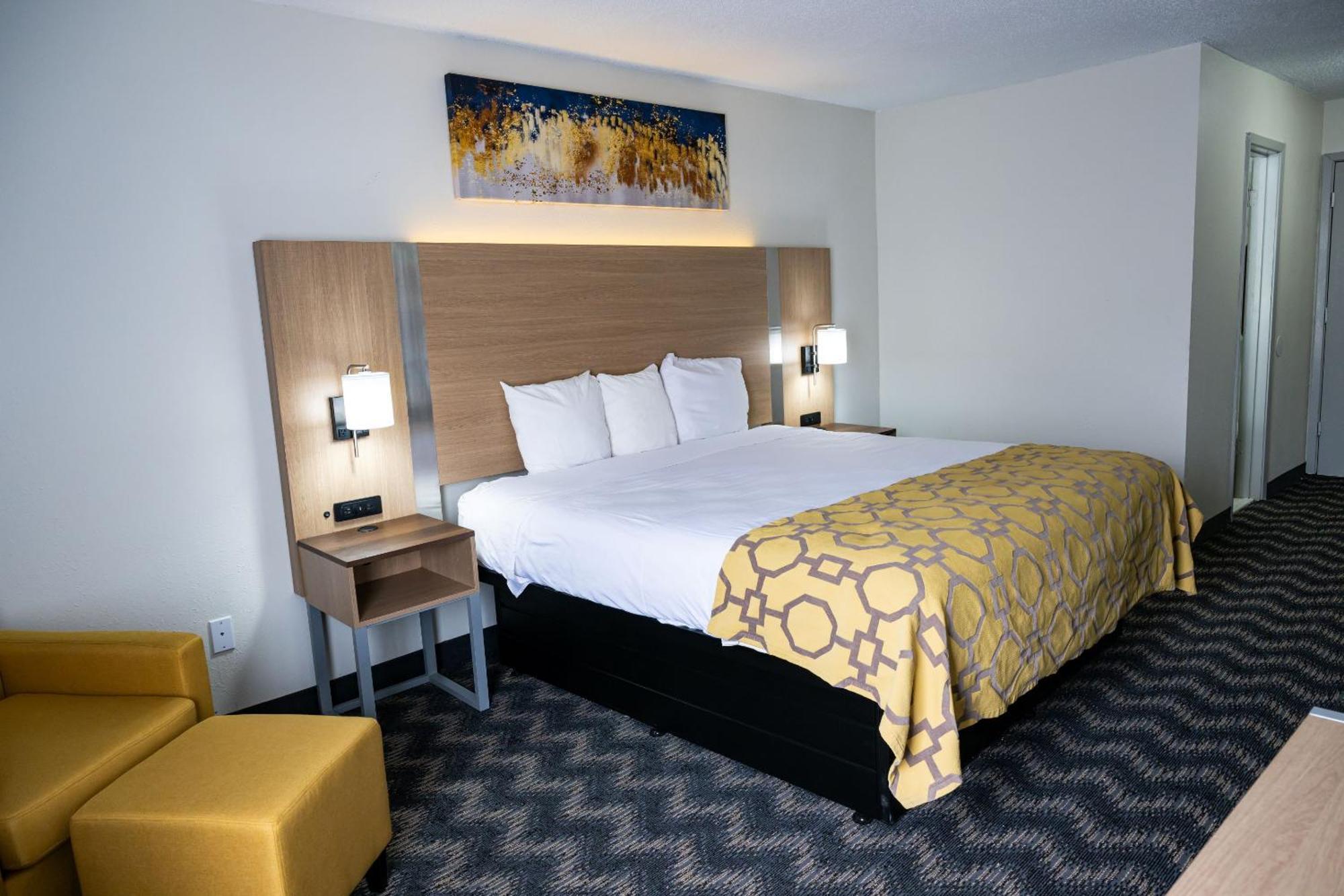 Baymont By Wyndham Greensboro/Coliseum Buitenkant foto