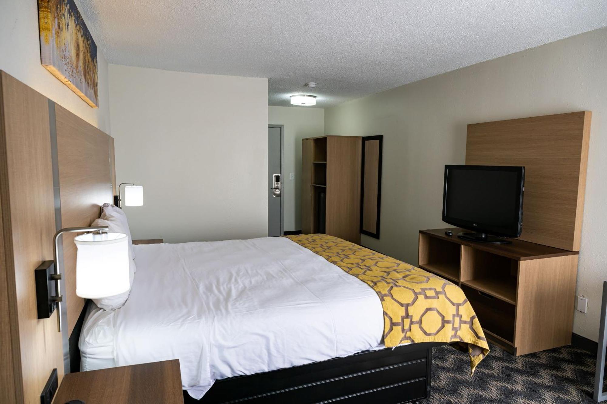 Baymont By Wyndham Greensboro/Coliseum Buitenkant foto